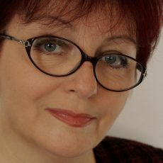 Szász Enikő – „A színházon túl is van élet”