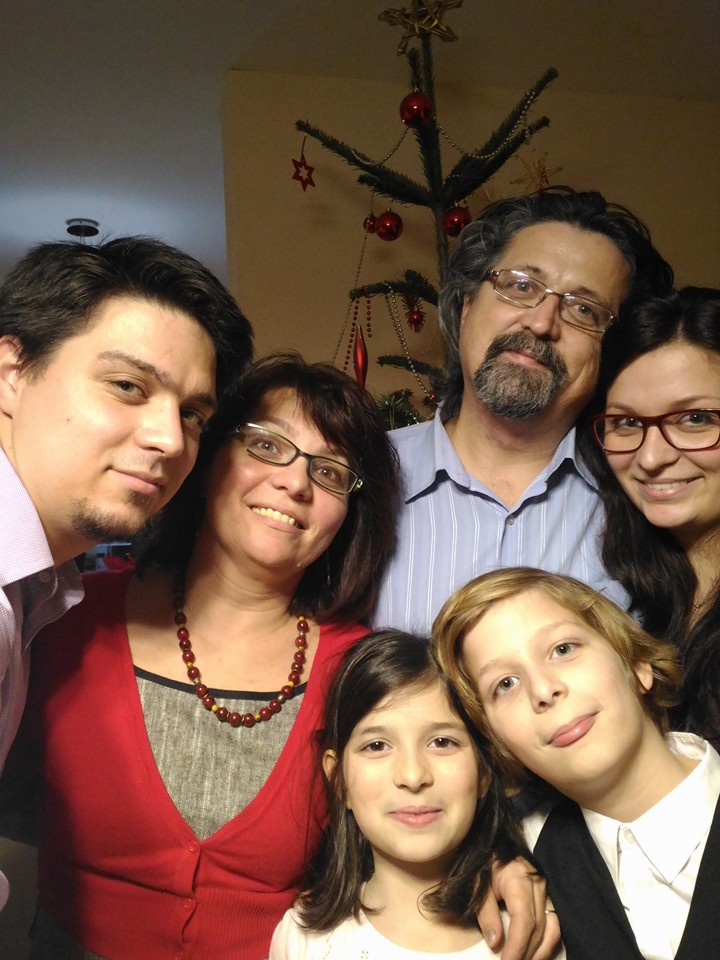 1111CSALÁDI KORBEN 2